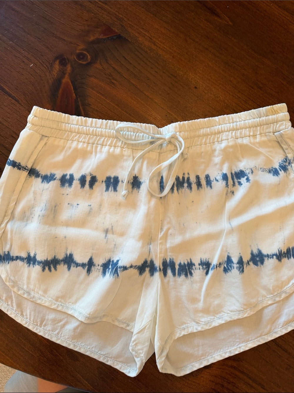 Cloth and Stone White Tie-Dye Women’s Lounge Shorts - Picture 1 of 2